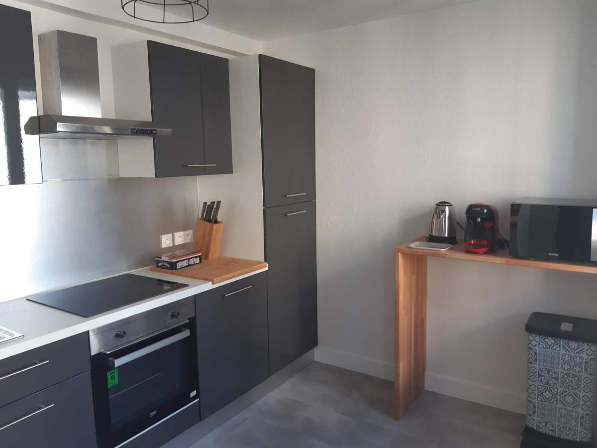 Appartement entier, One-Bedroom Apartment in La Roche-Chalais, Dordogne