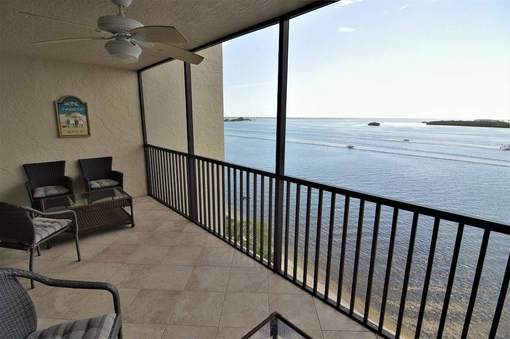 Ganze Wohnung, Sanibel Harbour Resort Harbour Tower 814: Renovated waterfront condo with beach, pool, grill in Punta Rassa, Southwest Florida