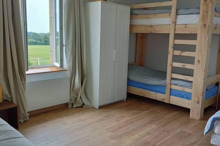 Location de vacances pour 8 personnes, avec terrasse et jardin à Créhen - 2