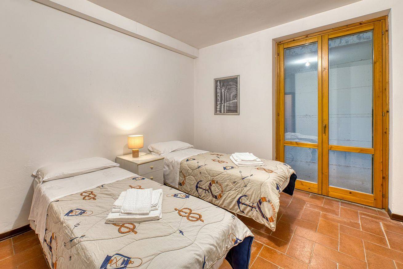 Entire apartment, Guesthost - Il Glicine Flat x4 in Perugia, Perugia Province