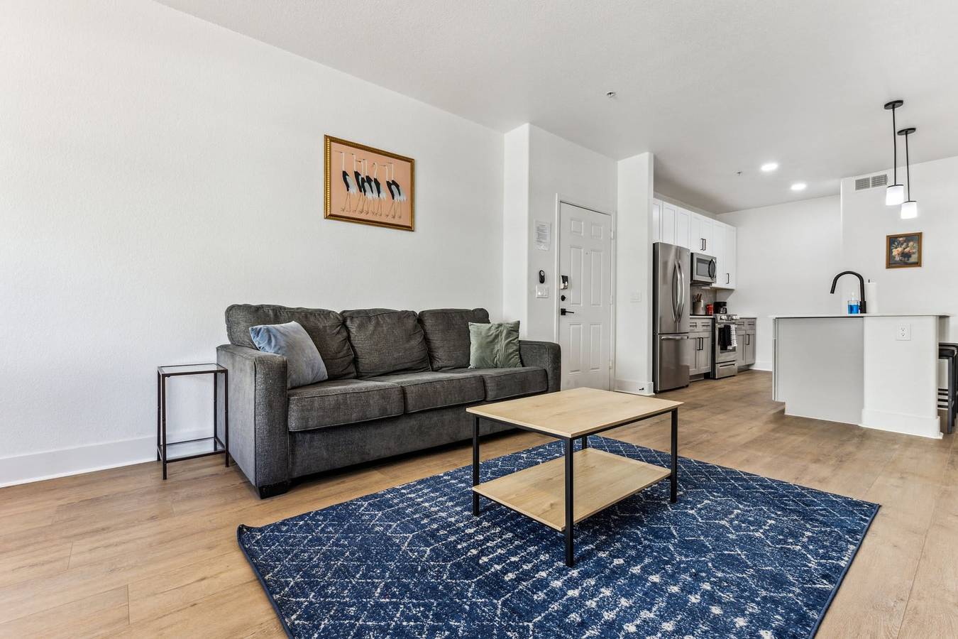 Entire apartment, Cozysuites Glendale - Westgate with pool 02 in Glendale, Maricopa County