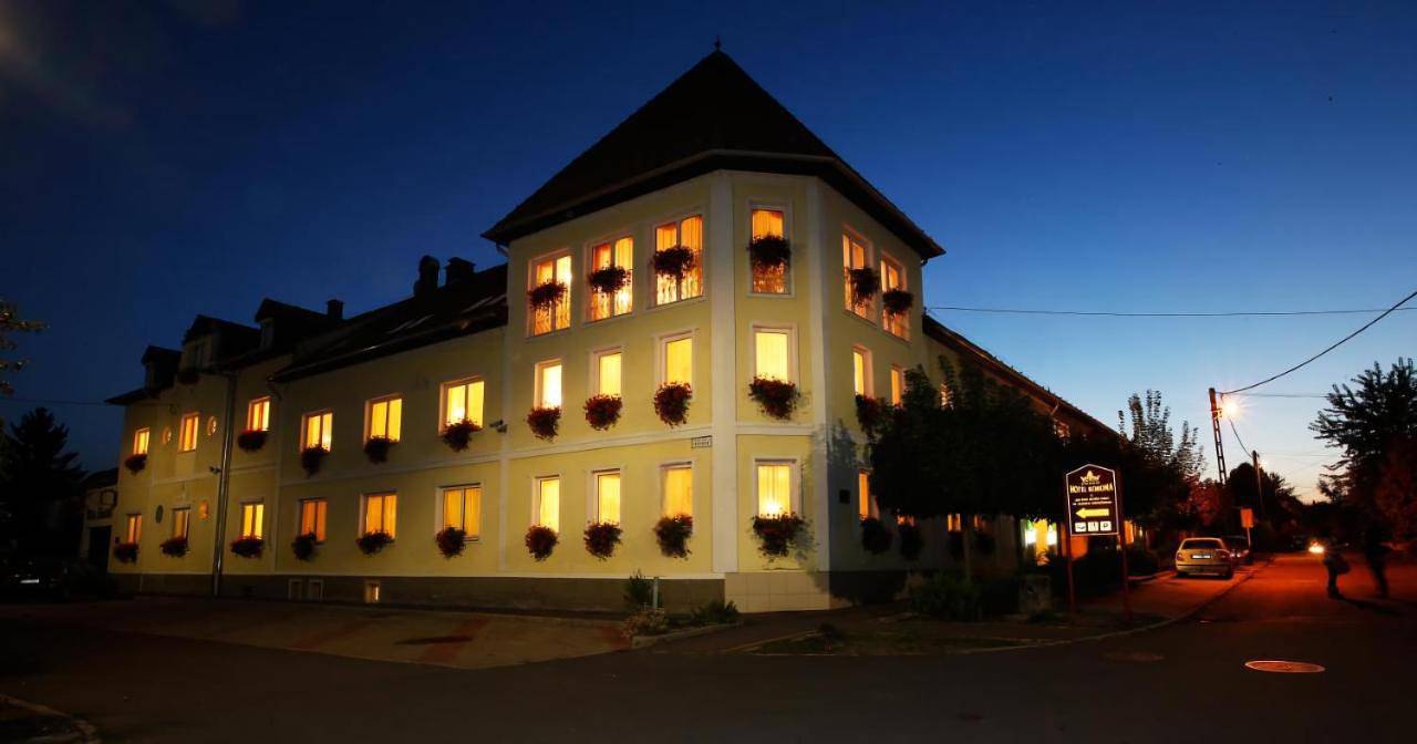 Hotel Korona Wellness, Rendezvény és Borszálloda in Eger, Komitat Heves