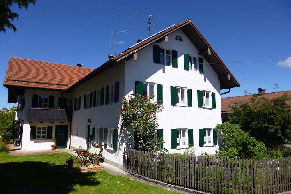 Wohlfühlen nahe den Allgäuer Bergen, Forggensee, 3 Sz, rauchfrei,Wlan in Roßhaupten, Bayerisch Schwaben