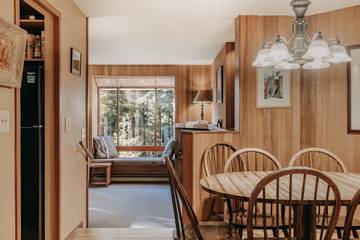 Vacation Apartment for 8 Guests in Glacier, Cascade Range, Picture 2
