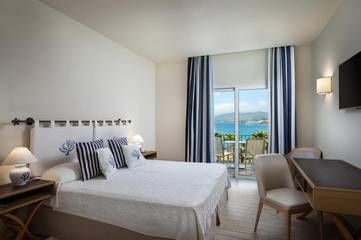 Hôtel pour 3 personnes, avec sauna et jardin ainsi que piscine et jacuzzi à Golfo Aranci