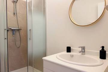 Appartement De Vacances pour 2 Personnes dans Le Puy-en-Velay, Haute-Loire, Photo 4