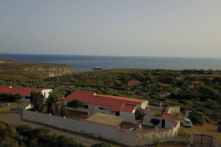 Villa pour 9 personnes, avec jardin et terrasse dans Île de Sant'Antioco