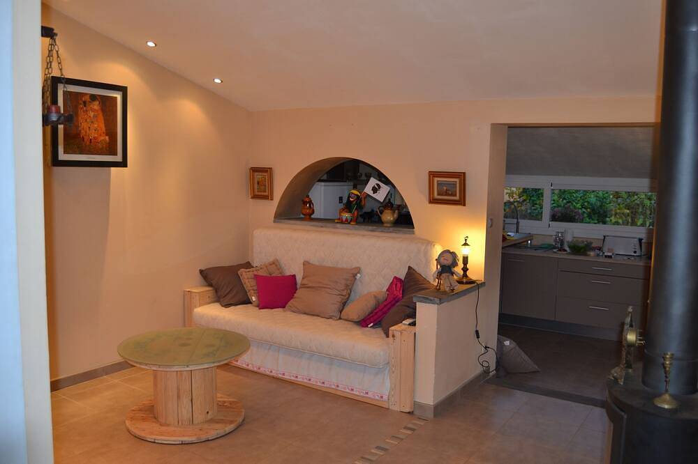 Sehr schöne Wohnung im Erdgeschoss voll klimatisiert in Folelli, Penta-di-Casinca