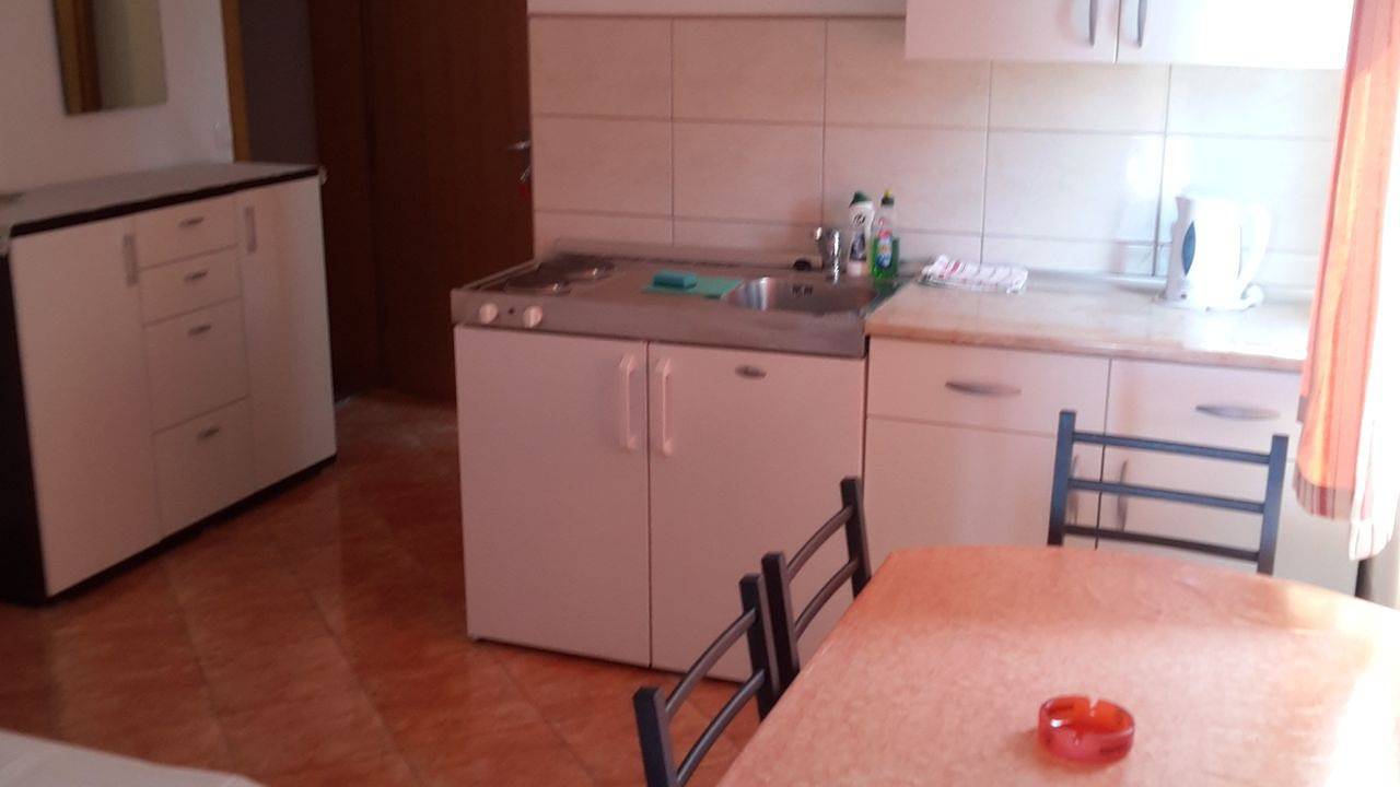Ganze Ferienwohnung, Ferienwohnung für 4 Personen (27 m²) in Gradac in Gradac, Makarska Riviera