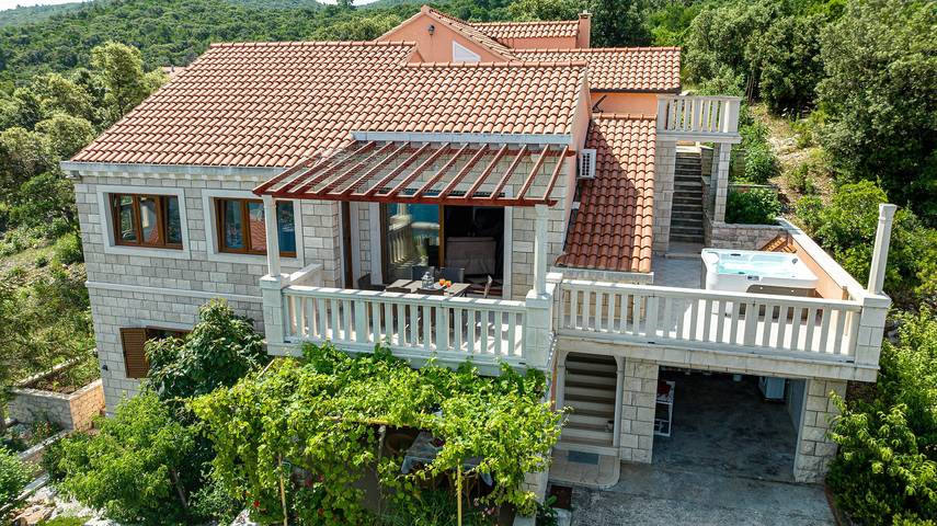 Gîte pour 5 personnes, avec balcon/terrasse en Korcula - 2