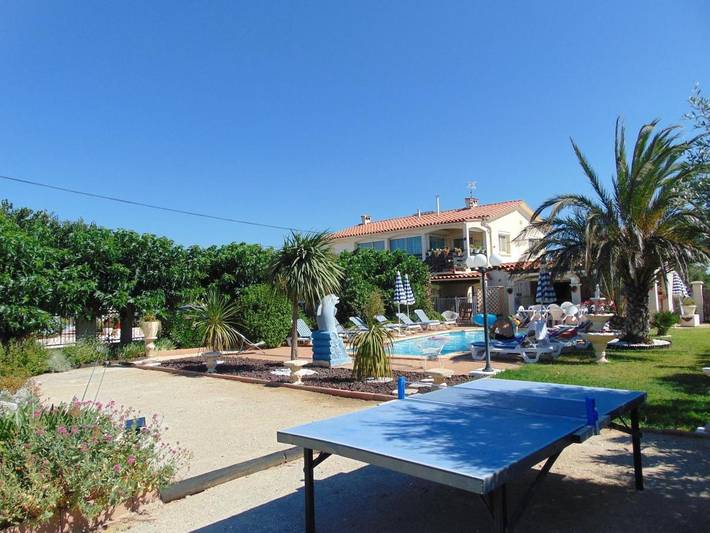 Gîte pour 4 personnes, avec piscine ainsi que vue et jardin à Rivesaltes