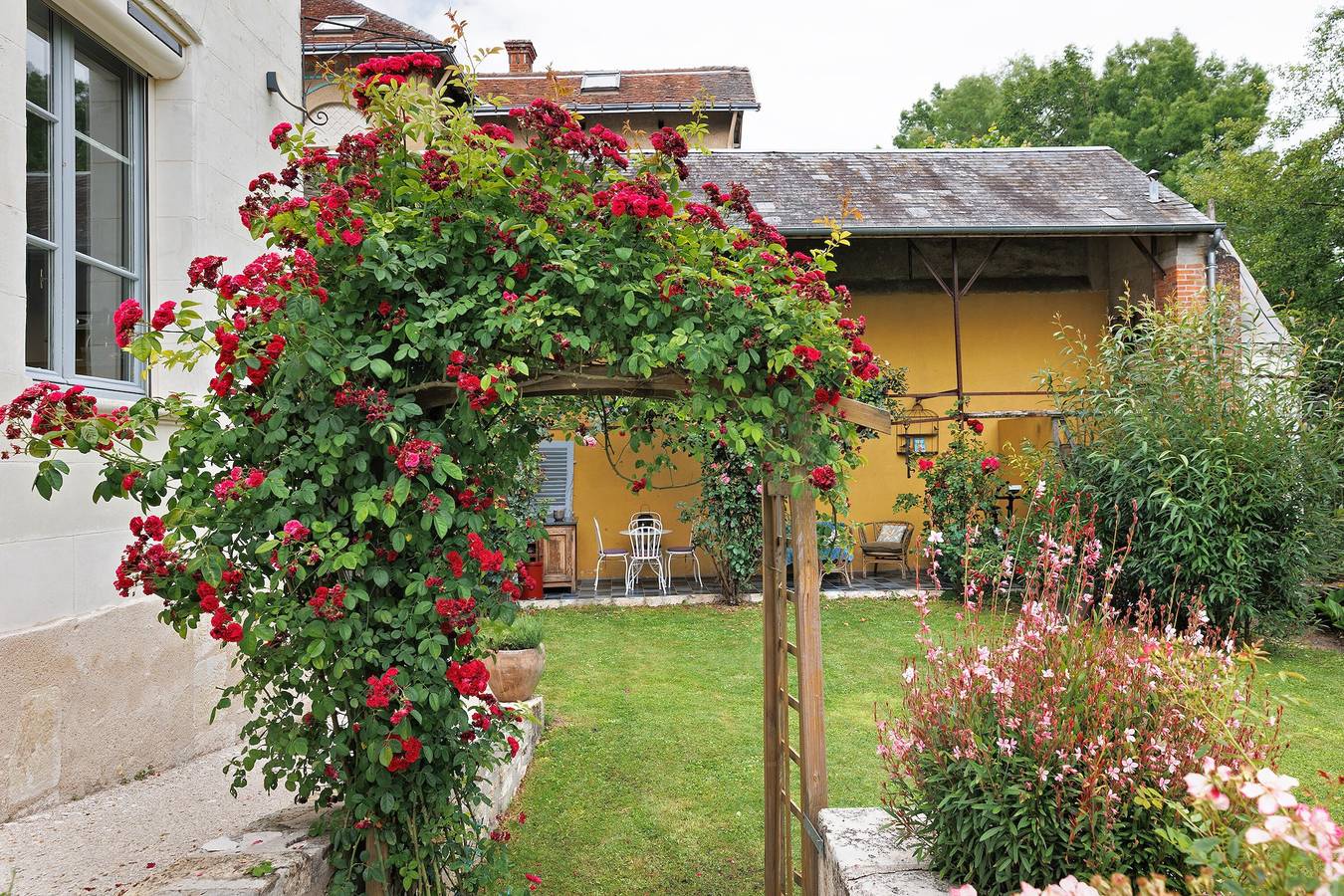 Ganze Wohnung, Apartment 'La Tourelle Des Cordeliers' mit privater Terrasse, Gemeinschaftsgarten und Wlan in Loches, Loches und Umgebung