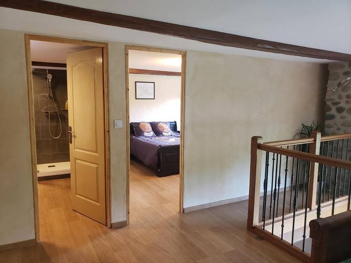 Chambre d’hôte pour 2 personnes, avec vue et jardin ainsi que terrasse et piscine dans l' Isère - 3