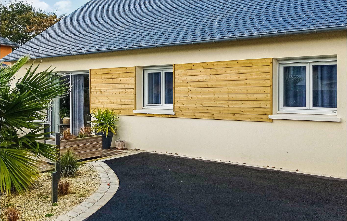 Appartement spacieux avec parking, TV, jardin et Internet in Milizac-Guipronvel, Région de Brest
