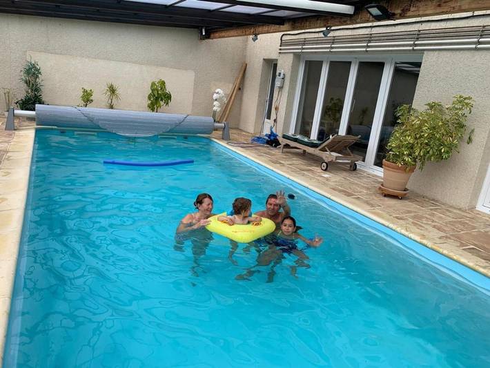 Location de vacances pour 3 personnes, avec terrasse et vue ainsi que jardin et piscine dans Ambrumesnil - 3