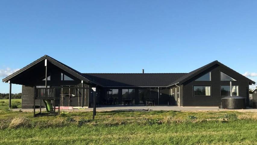 Ferienhaus für 24 Personen, mit Sauna