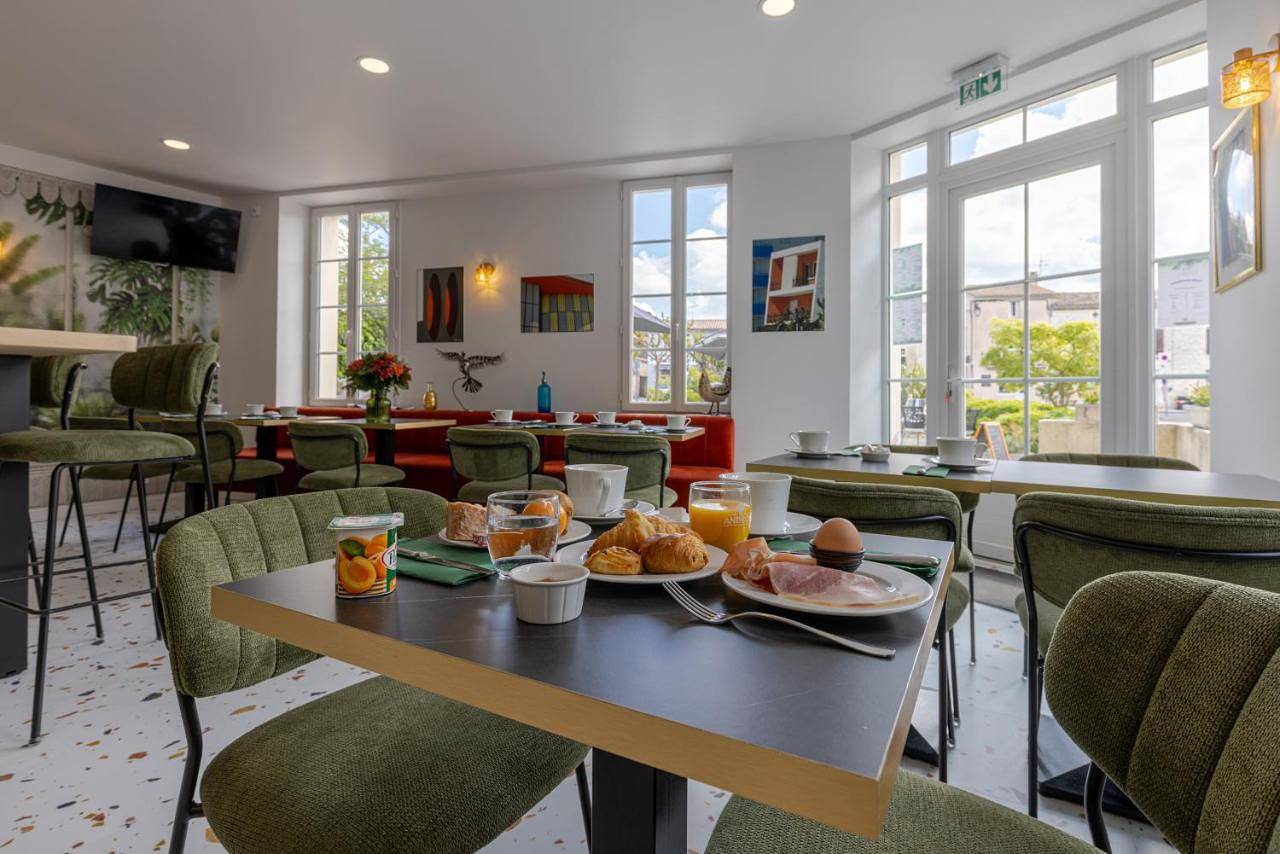 Logis Hotel Le Richelieu - Royan Atlantique in Saujon, Côte de Beauté