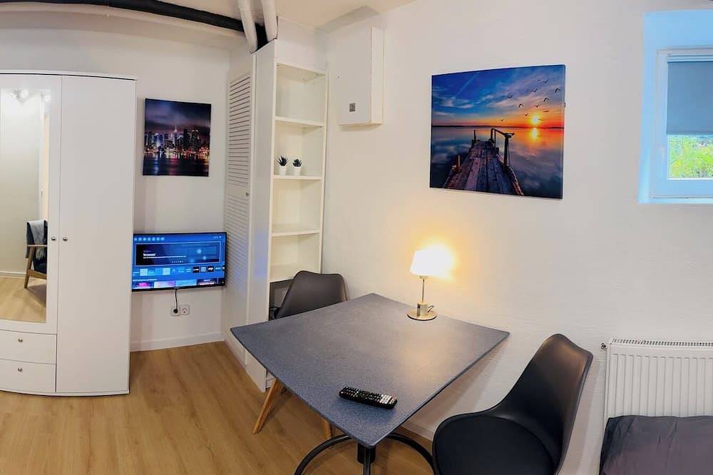 Entire apartment, Beautiful room, fully equipped in Fellbach, Rems-Murr-Kreis