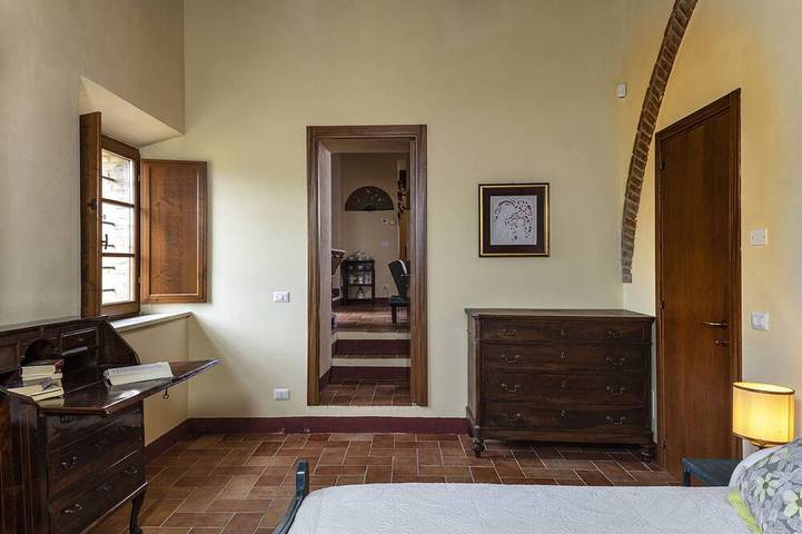 Belvedere Siena Hills: entire Tuscan Farmhouse, Views, AC, just 10min from Siena in Siena, Siena region2