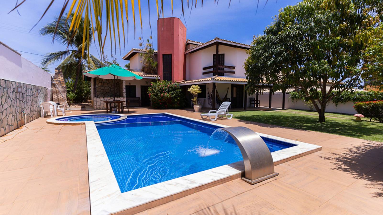 Casa com Hidro, Piscina e Churrasqueira - Jacuípe in Camaçari, Linha Verde