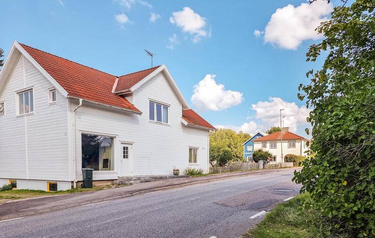 Ferienwohnung für 8 Personen, mit Terrasse und Ausblick sowie Garten, mit Haustier