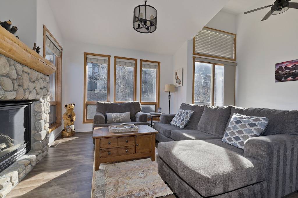 Sonniger Komfort im Snowcreek V Resort in Old Mammoth, Mammoth Lakes