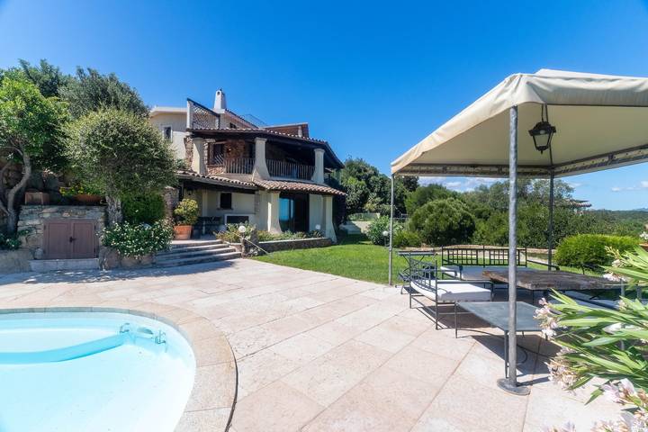 Location de vacances pour 12 personnes, avec jardin dans Cala Bitta - 2