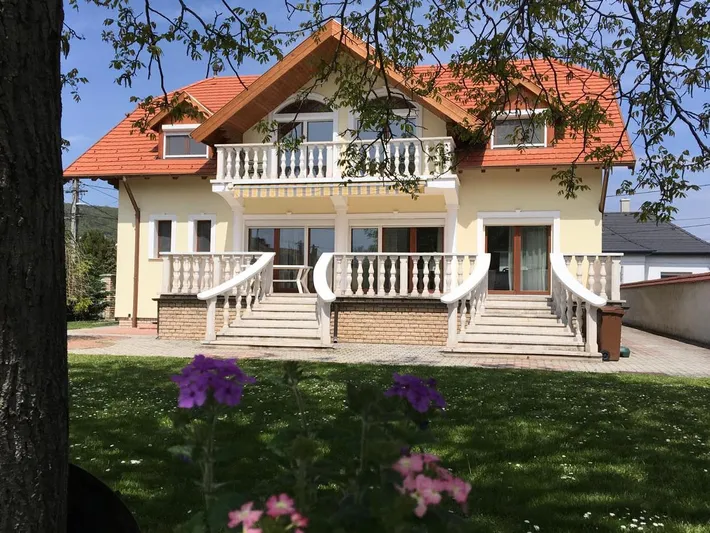 Apartamento de vacaciones para 4 personas, con jardín y vistas - 1