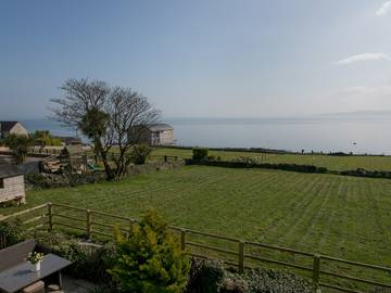 Glamping for 6 People in Moelfre, Isle of Anglesey, Photo 1