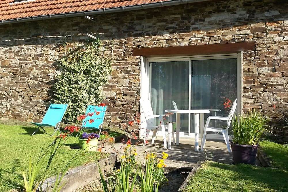 Appartement entier, Gite au calme proche de la côte de Granit Rose in Lannion, Région de Lannion