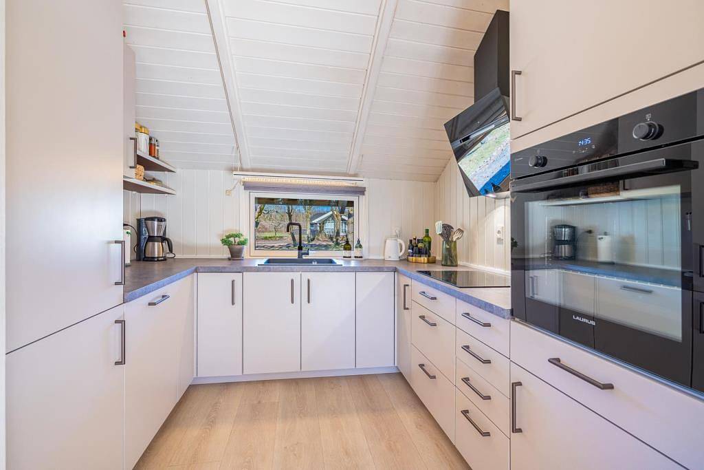 Neu renoviertes Ferienhaus (2025) mit Whirlpool und Sauna – das gesamte Grundstück ist für deinen Hund eingezäunt. in Jegum, Jegum Ferieland
