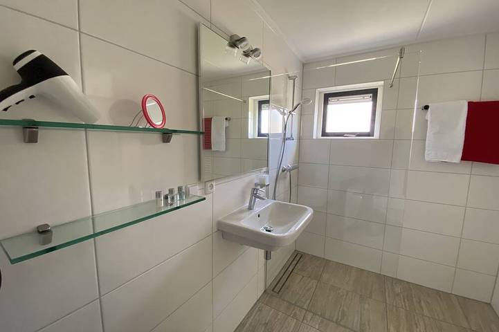 Ferienhaus für 6 Personen, mit Sauna und Garten in Julianadorp - 4