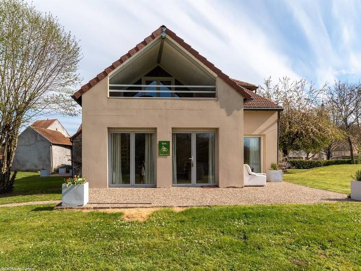 Gîte pour 6 personnes, avec Balcon et Terrasse ainsi que Jardin et Vue