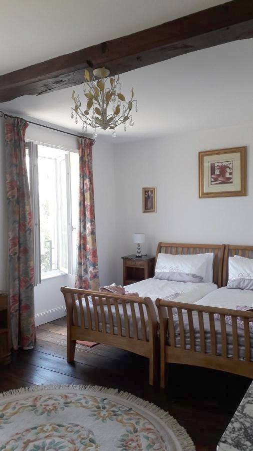 Double Room with Private Bathroom in Saint-Priest-des-Champs, Puy-de-Dôme