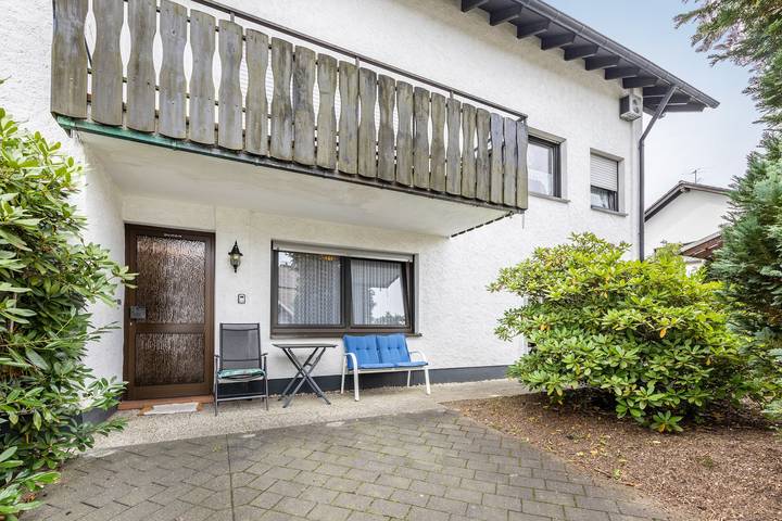 Appartement entier, Appartement 'Ferienwohnung Neuenrade' avec terrasse partagée, jardin partagé et Wi-Fi in Neuenrade, Arrondissement de la Mark