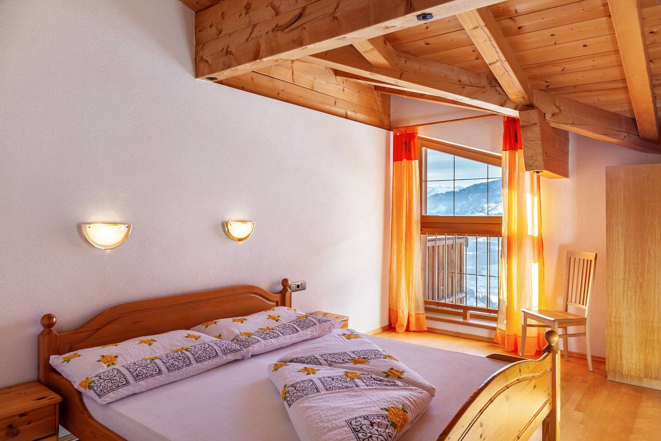 Ganze Wohnung, Apartment „Kellerjoch“ mit Bergblick, Wlan und Balkon in Stummerberg, Ski-Optimal Hochzillertal