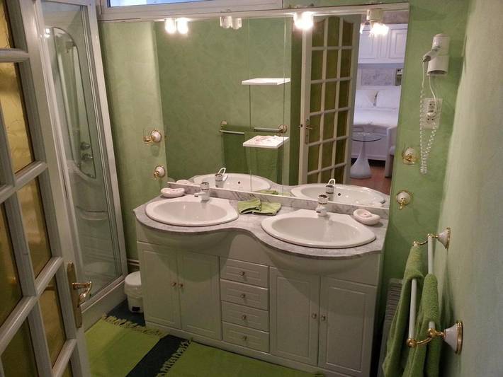 Location de vacances pour 12 personnes, avec jardin à Chavot-Courcourt - 2