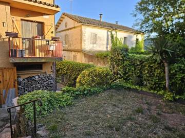 Location de vacances pour 6 personnes, avec jardin ainsi que terrasse et vue, animaux acceptés à Prades (Espagne)