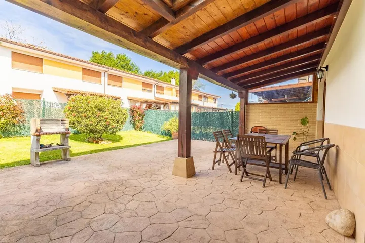Ferienhaus für 6 Personen, mit Garten und Sauna sowie Ausblick - 1