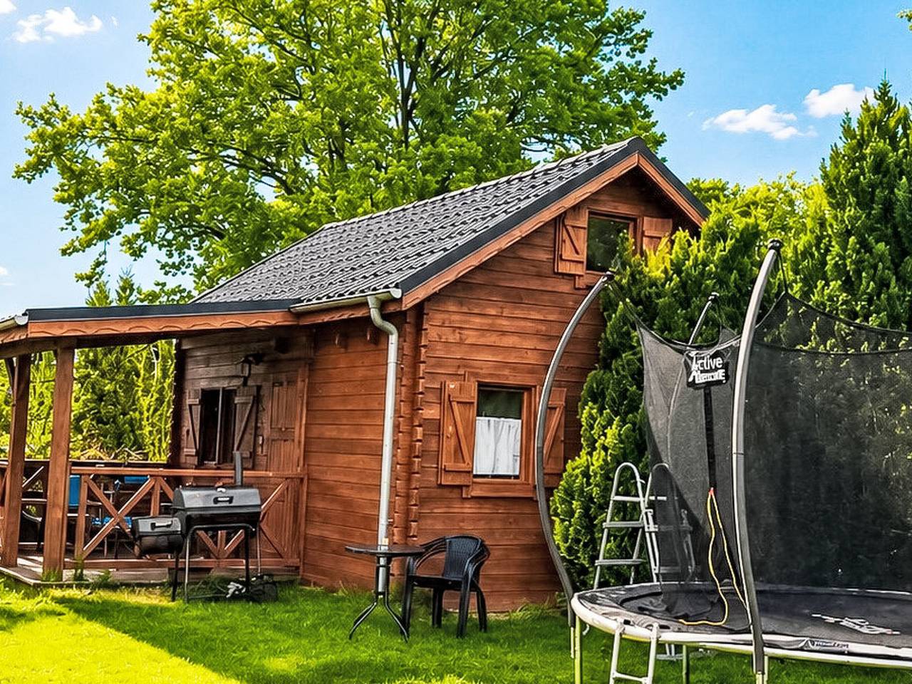 Haus in Karsibór mit Grill, Terrasse und Garten in Swinemünde, Stettiner Haff
