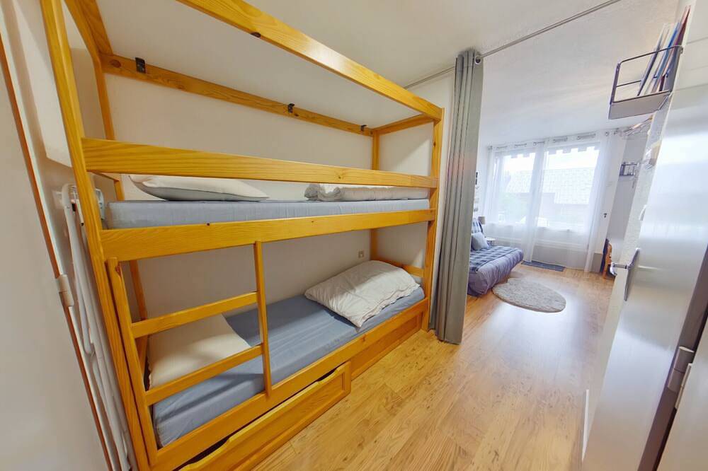 Appartement entier, Appartement calme, parking privatif - 4 pers. in Les Rousses, Parc naturel régional du Haut-Jura