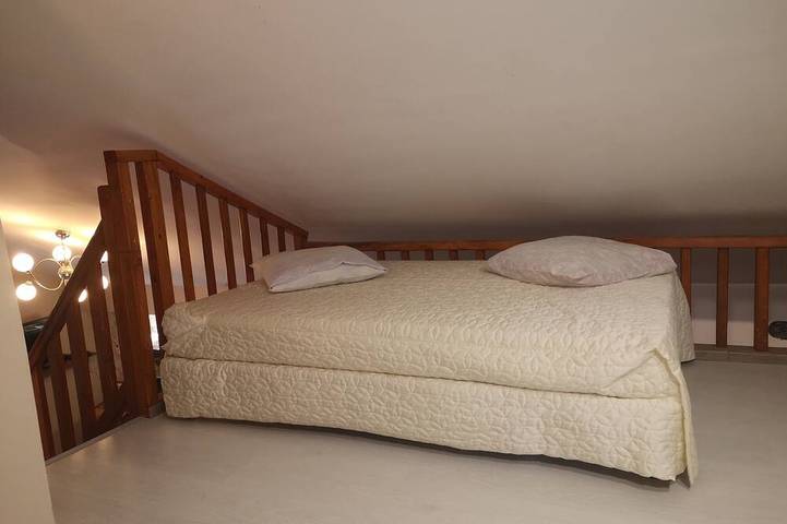 Location de vacances pour 8 personnes, avec piscine ainsi que jardin et terrasse à La Penne - 3