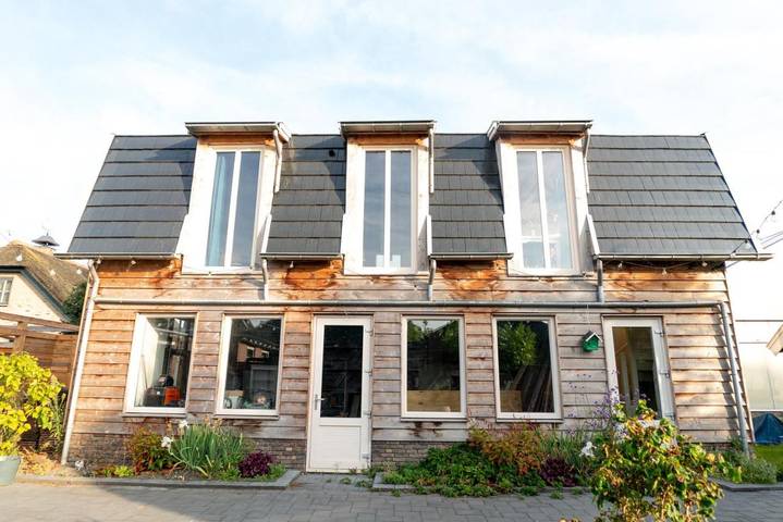 Location de vacances pour 4 personnes, avec vue ainsi que vue sur le lac et jardin dans Roelofarendsveen - 2