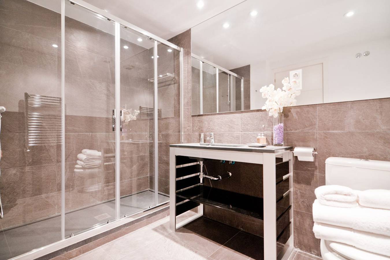 Spacious Apartment in Argüelles, Madrid, foto 12