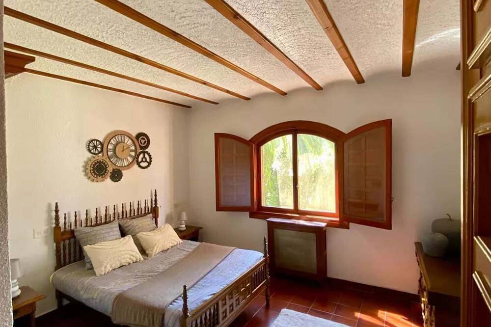 Finca for events (family reunions, birthdays, weddings, seminars...) in Elda, Alicante Inland