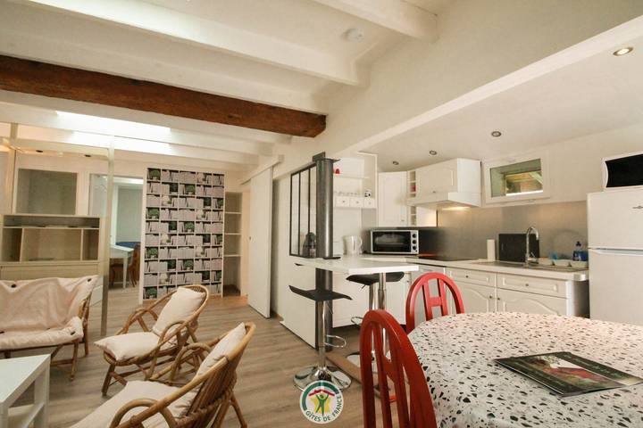 Gîte pour 2 personnes, avec Terrasse ainsi que Jardin et Vue