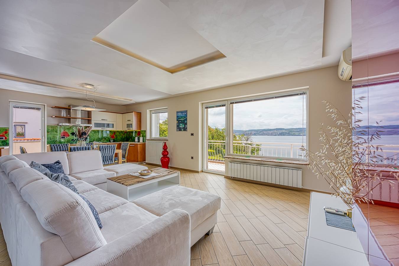 Apartamento inteiro, Pool Apartment Debeli Rtič 3 in Koper, Riviera eslovena