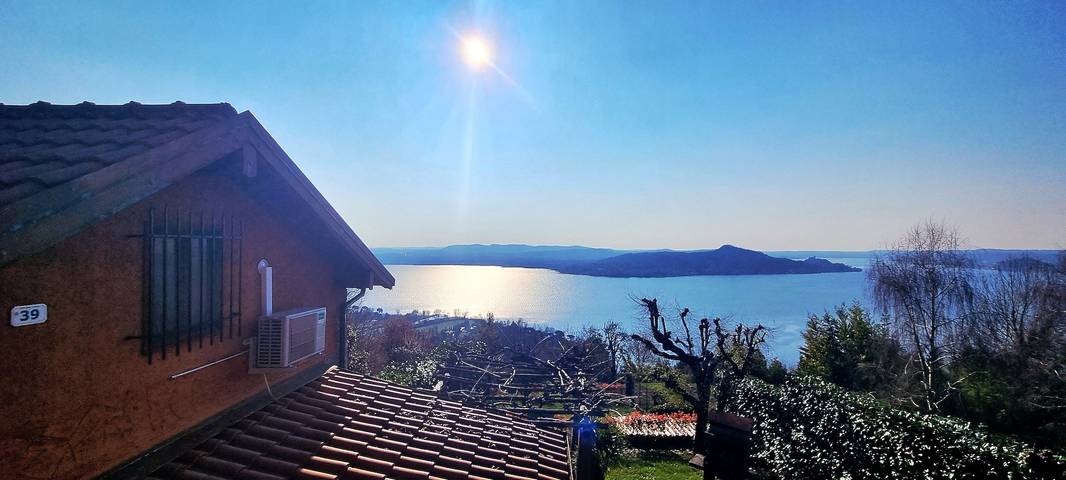 Chalet mit Blick und einen Garten in Massino Visconti, Comune di Massino Visconti