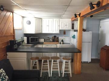 Cabin for 6 Guests in Meredith (NH), Lake Winnipesaukee, Picture 3