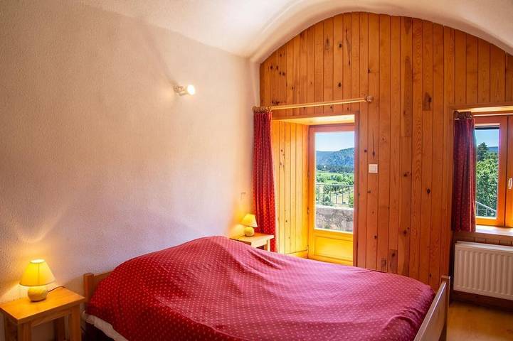 Location de vacances pour 6 personnes à Saint-Georges-de-Lévéjac - 3